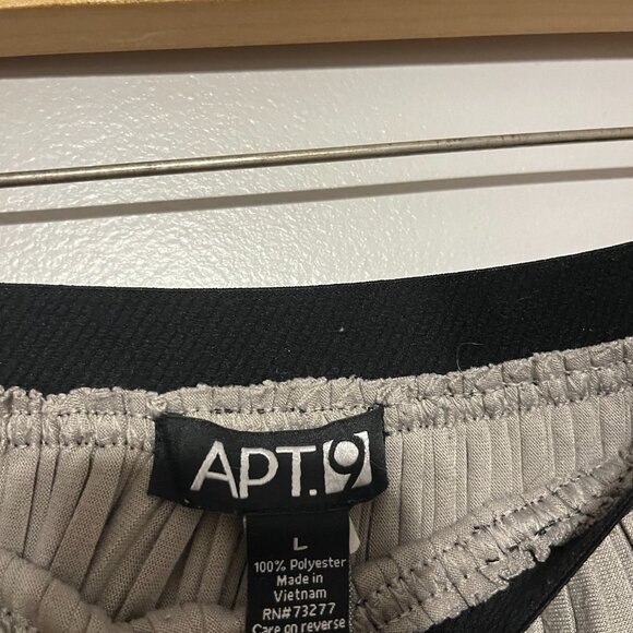 Aprt 9 | Grey Pleated Midi Skirt - Picture 3 of 5